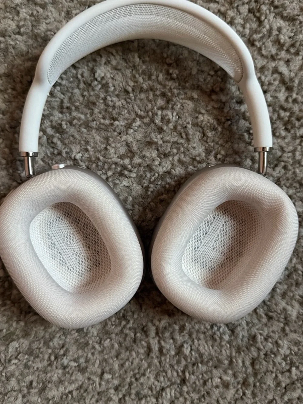 Apple Over‑Ear Headphones in White